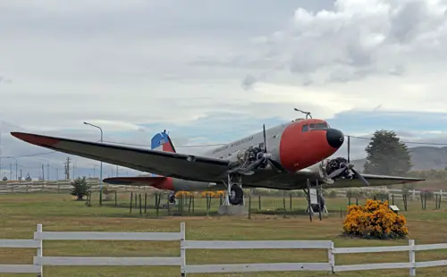 Ushuaia, Flugzeug DC-3 zum Südpol