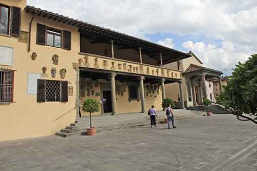Toskana: Fiesole, Piazza  Mino da Fiesole, Palazzo Pretorio