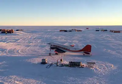 Antarctic air transport