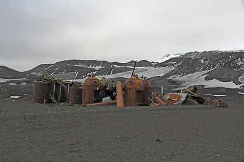 Südshetlandinseln, Deception Island, Whalers Bay,  Walverarbeitungsstation Hektor