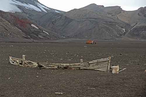 Südshetlandinseln, Deception Island, Whalers Bay, Wasserboot