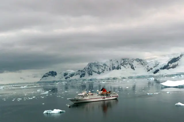 Antarktische Halbinsel, MS Hanseatic, Paradise Bay