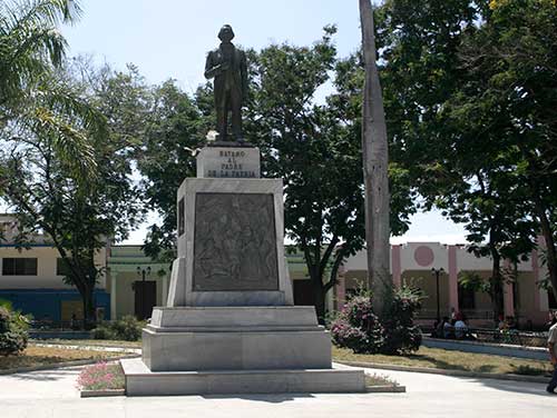 Bayamo, Statue Carlos Manuel de Céspedes