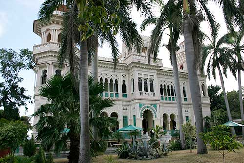 Cienfuegos, Palacio de Valle