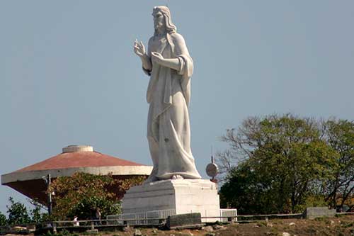 Estatua El Cristo de La Habana