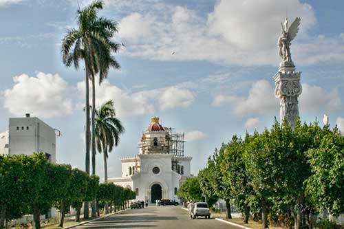 Cementerío de Cristóbal Colón, Capilla Central