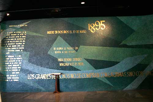 Museo José Martí, Keramikwand
