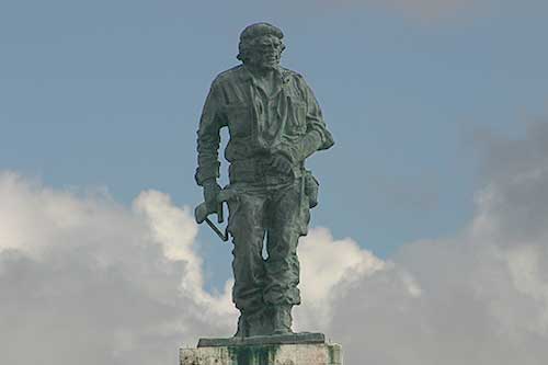 Santa Clara, Plaza del Che, Bronzeskulptur