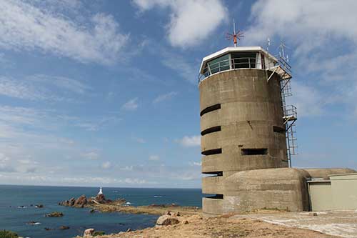 St Brelade, Corbière Point, Funkleitturm MP2