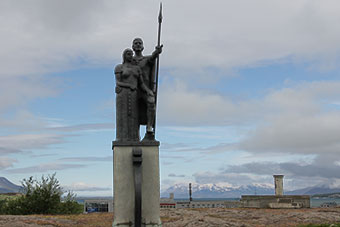 Akureyri, Denkmal „Hegli magri”