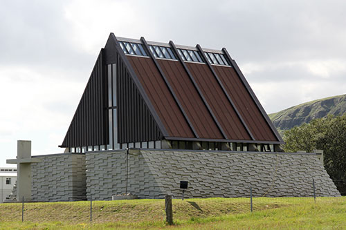 Kirkjubæjarklaustur, Kirche außen