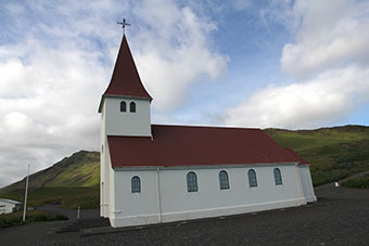 Vik í Mýrdal, Kirche