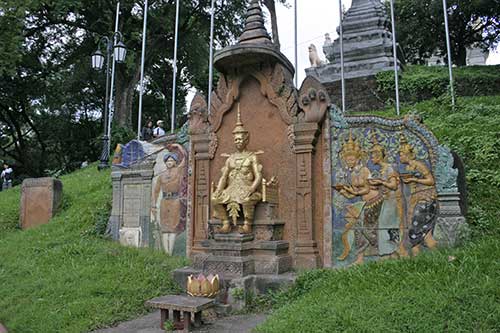 Phnom Penh, Wat Phnom, Preah Norodom Suramarit