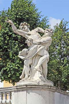 Schloss Hof, Terrasse 1, Neptunbrunnen, Herkulesfigur1