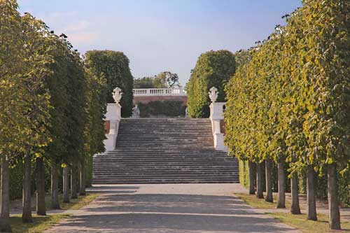 Schloss Hof, Terrasse 5, Aufgang zur Terrasse 4