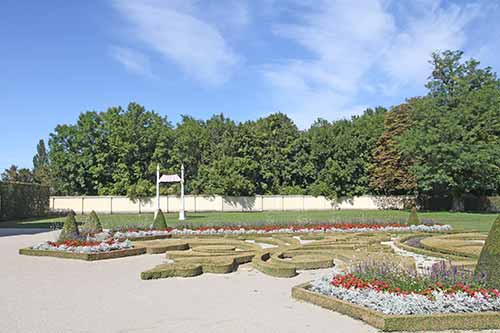 Marchfeld Schloss Niederweiden Schlosspark