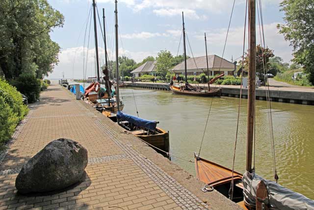 Ostseebad Wustrow, Hafen mit Zeesenbooten