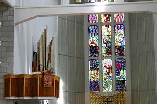 Bodø, Kathedrale innen, Glasmosaik
