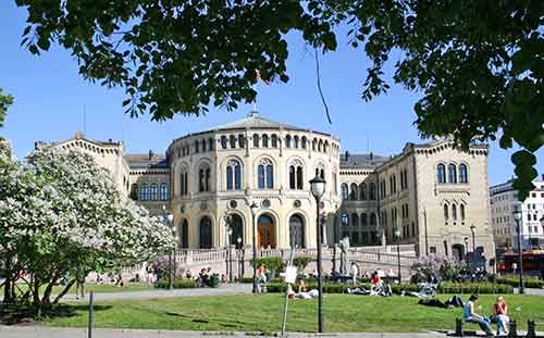 Oslo, Parlament Eidsvoll plass