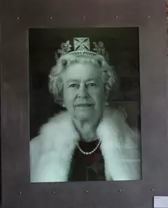 Elizabeth II 2004