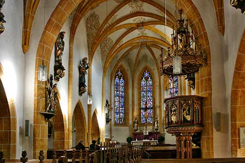 Altenmarkt, Pfarrkirche innen, Hochaltar
