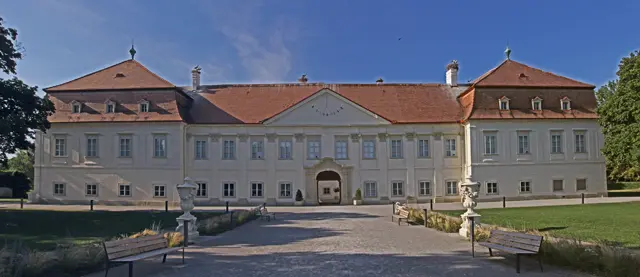 Marchfeld, Schloss Marchegg Vorderfront