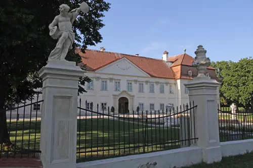 Marchfeld Schloss Marchegg Eingang