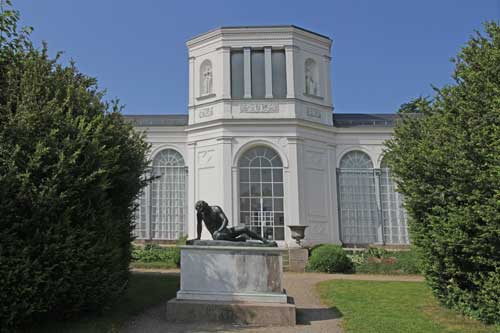 Rügen Putbus Schlosspark Orangerie Sterbender Gallier
