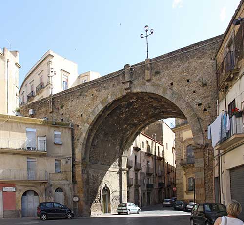 Caltagirone, Ponte di San Francesco