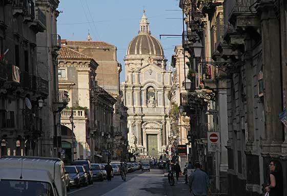 Catania, Via Garibaldi