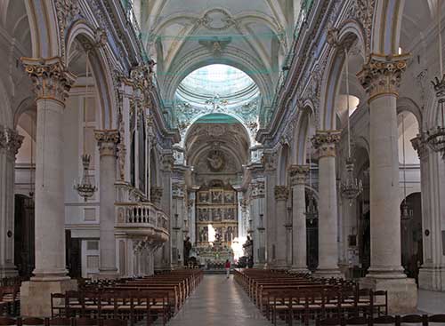 Modica Bassa, Duomo di San Giorgio, Innen