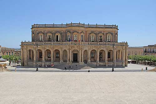 Noto, Palazzo Ducezio