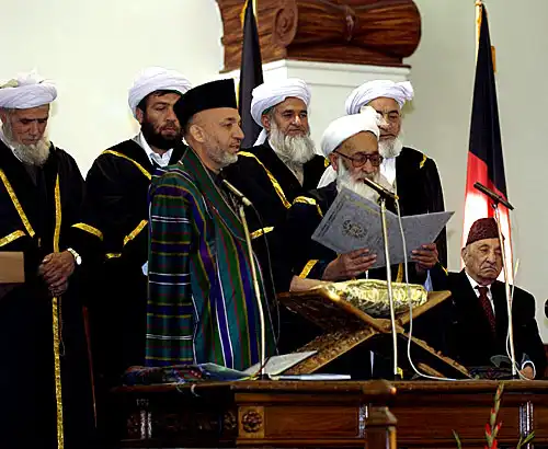 Amtseinführung von Hamid Karzai 2004
