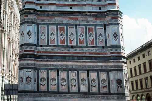 Toskana: Florenz, Duomo Santa Maria del Fiore, Campanile, Kassettenfelder