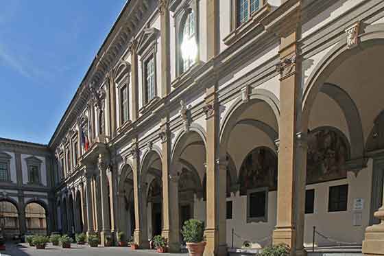 Toskana: Florenz - Ospedale Santa Maria Nuova