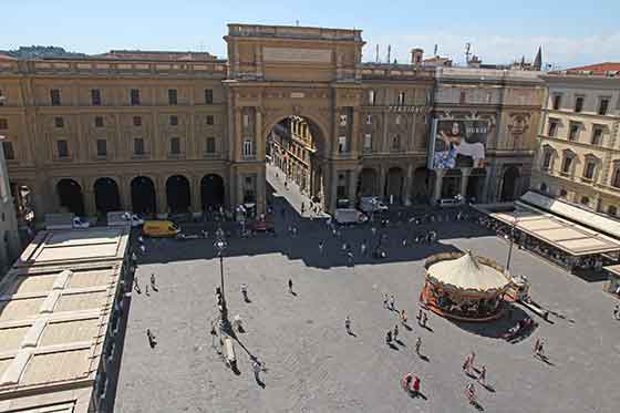 Toskana: Florenz, Piazza della Repùbblica