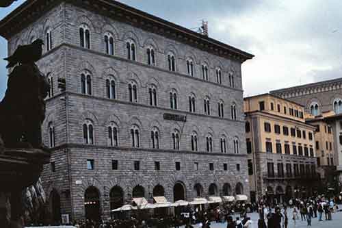 Toskana: Florenz, Piazza della Signoria, Palazzo delle Assicurazioni Generali