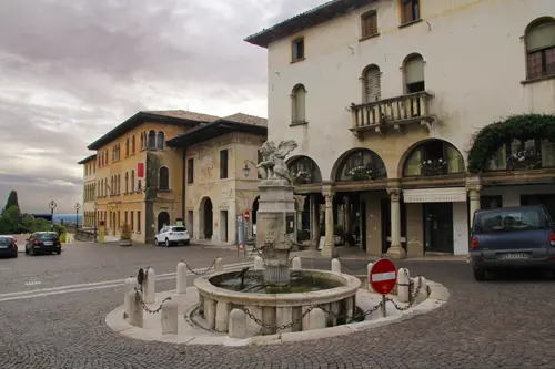 Asolo, Fontana Maggiore, Loggia del Capitano, Museo Civico