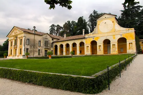 Maser, Villa Barbaro, seitlich