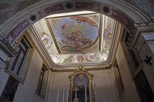 Portogruaro, Chiesa di San Giovanni, Altar-Fresko