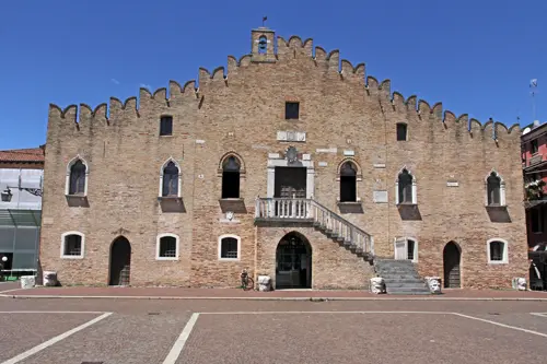 Portogruaro, Piazza della Repubblica, Rathaus