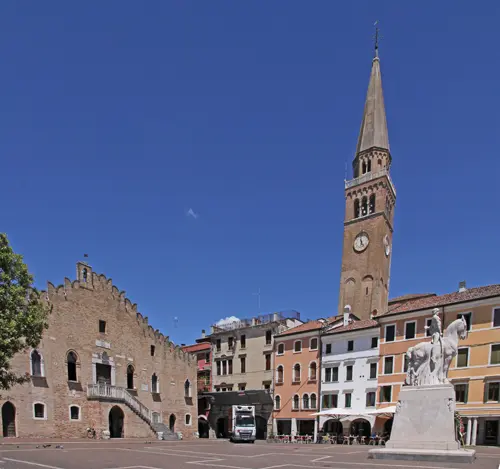 Portogruaro, Piazza della Repubblica